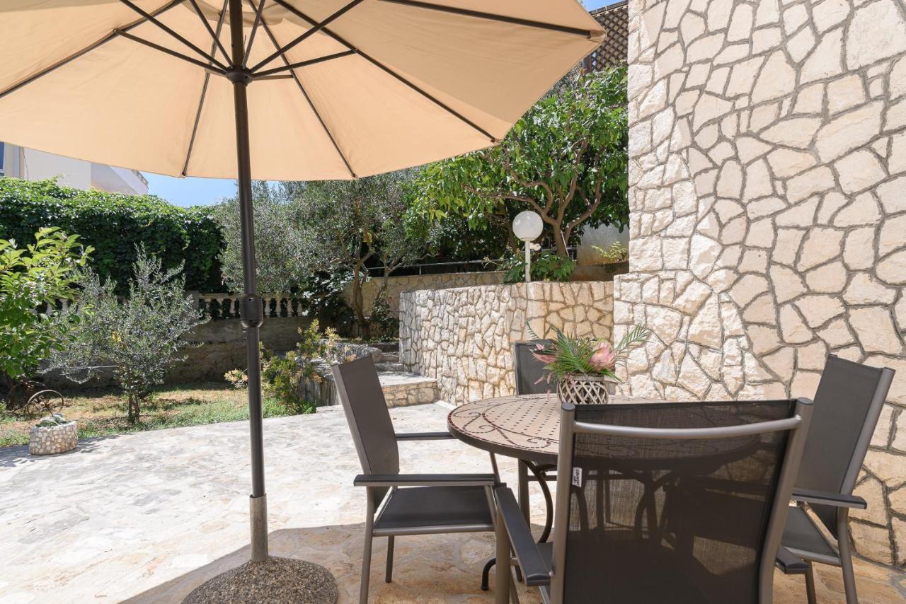 Apartmani Suki Trogir Buitenkant foto